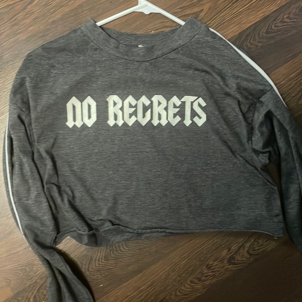 No regrets long sleeve cropped
